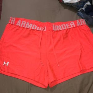 Under Armour Loose Shorts